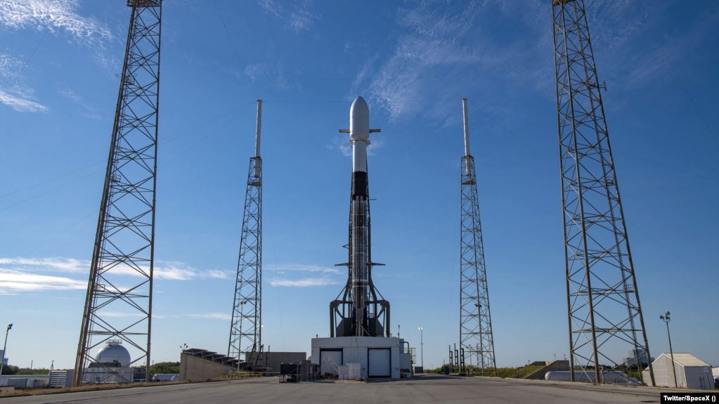 SpaceX одночасно вивів на орбіту рекордні 143 супутники