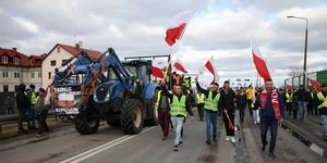 У 98% опитаних компаній ЄВА виросли транспортні витрати через страйки на західному кордоні (Фото:Jakub Orzechowski/Agencja Wyborcza.pl via REUTERS)