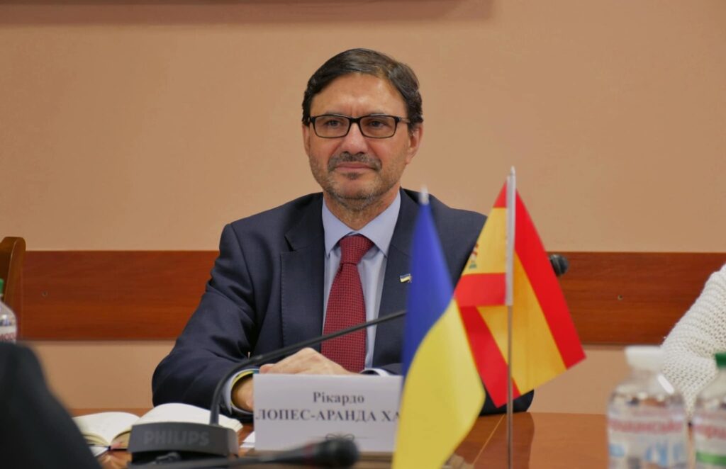 Україна та Іспанія спільно розвиватимуть сферу зелених інвестицій
