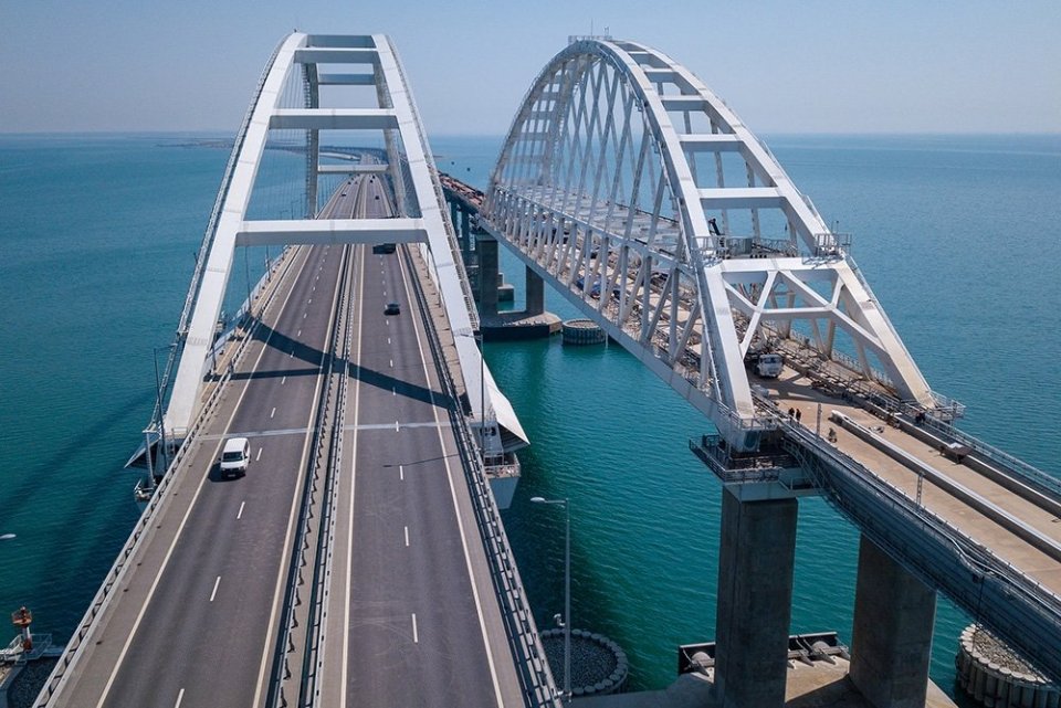 РНБО розширила санкції щодо фізичних та юридичних осіб, причетних до будівництва Кримського мосту