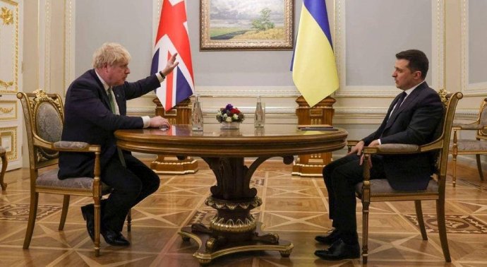 Російським матерям треба пам'ятати, що українці захищатимуть державу до останнього – Джонсон