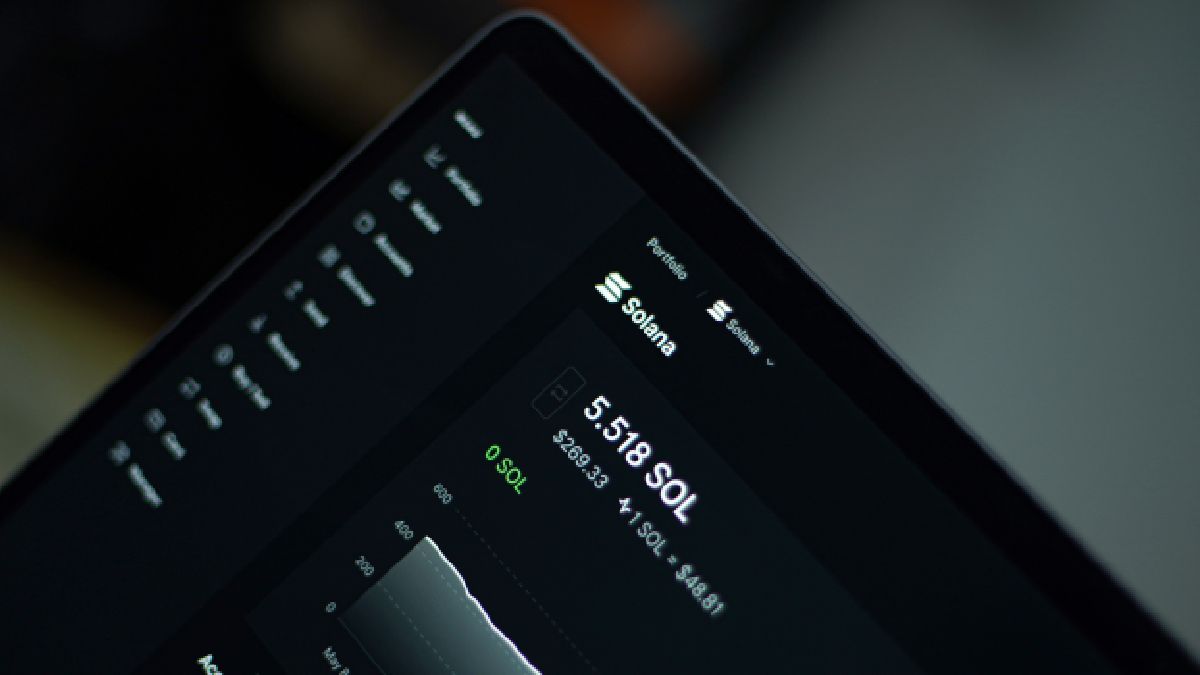 Блокчейн Solana перевершує Ethereum за коефіцієнтом популярності, внесок Memecoins