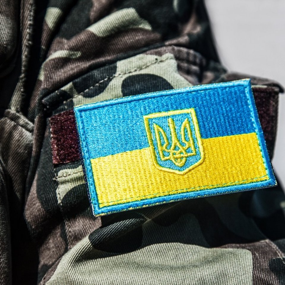 На Донбасі вбито українського військового і пораненого місцевого жителя