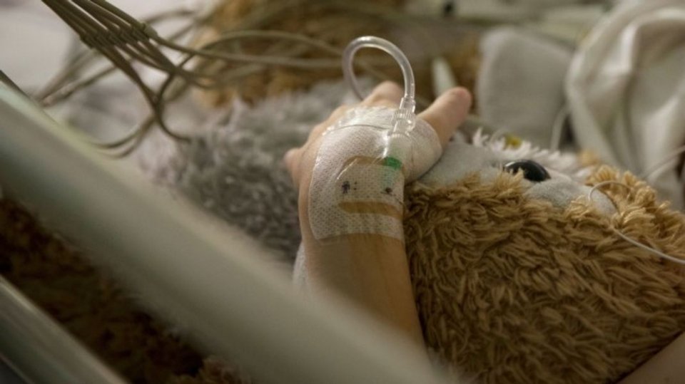 В Україні 10 тисяч нових заражених, серед них 991 дитина