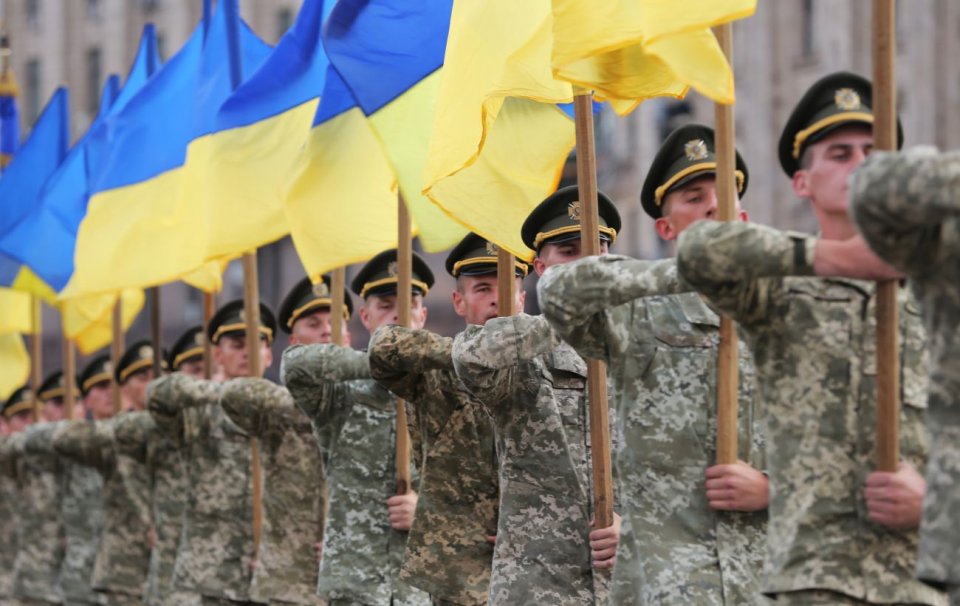 Президент з нагоди Дня Сухопутних військ нагородив українських військових