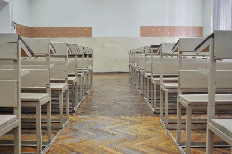 В Україні пропонують раніше розпочати шкільні канікули