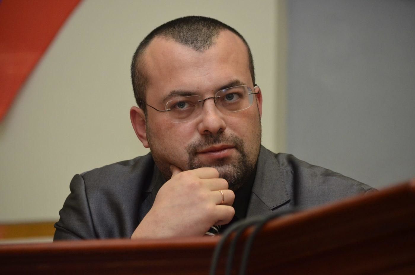 “Влада” “ДНР” не справляються із ситуацією та екстрено звернулися до жінок: “Не відпускайте чоловіків”