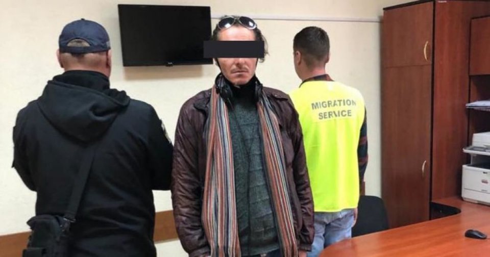 У Львів три місяці іспанець прожив незаконно в торговому центрі