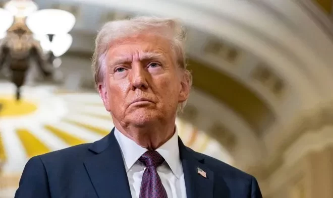 Трамп каже, що Великобританія повинна відмовитися від вітрових турбін