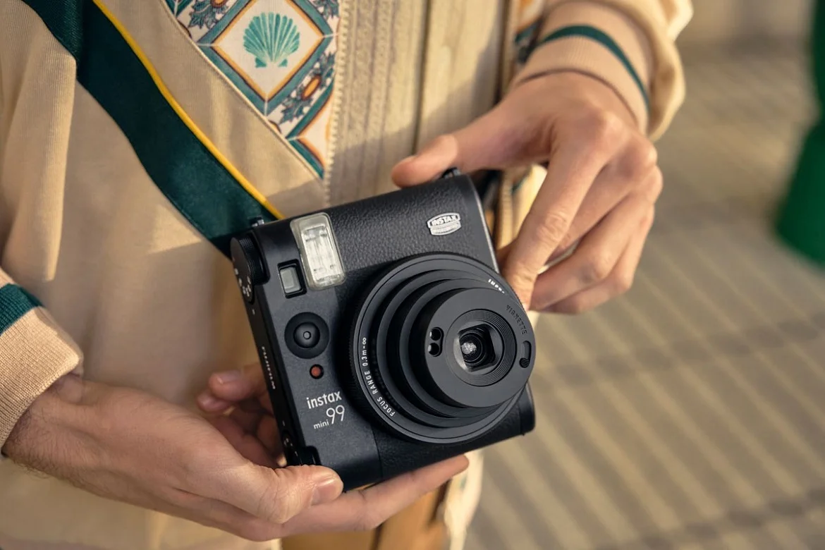 камера instax