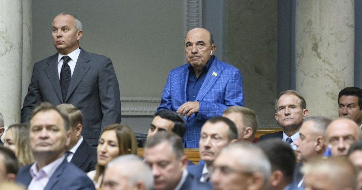 ОПЗЖ ініціює імпічмент Зеленського через санкції проти «каналів» Медведчука: Рабінович почав дивно поводитися (ВІДЕО)