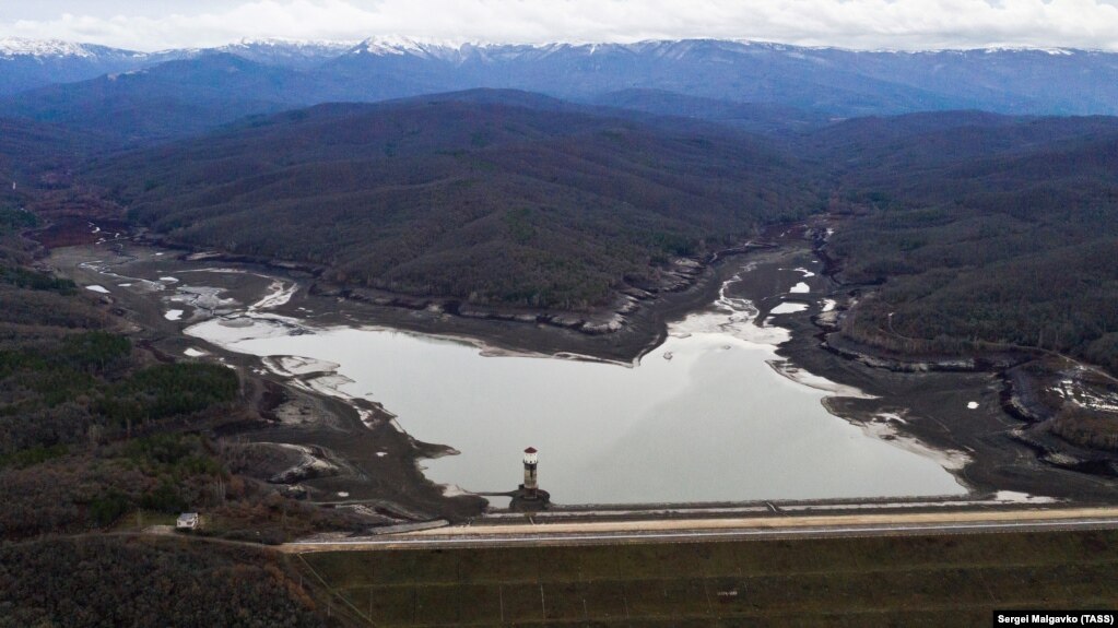 Два водосховища в Криму повністю вичерпані: чи є вихід (ВІДЕО)
