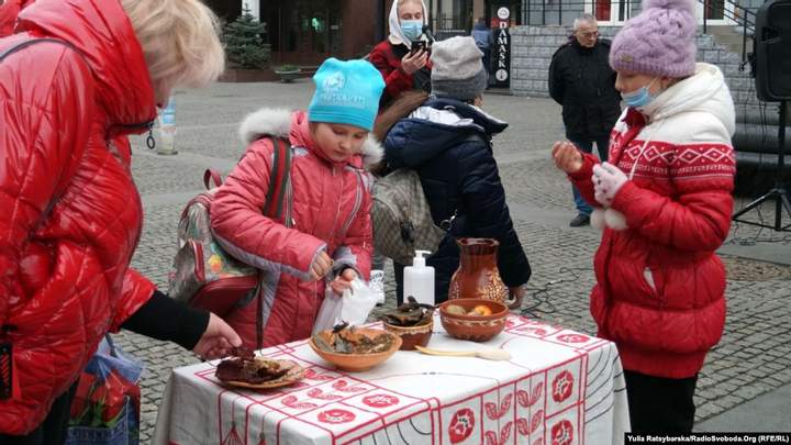 Як відзначили День пам’яті жертв Голодомору в Україні (ФОТО+ВІДЕО)