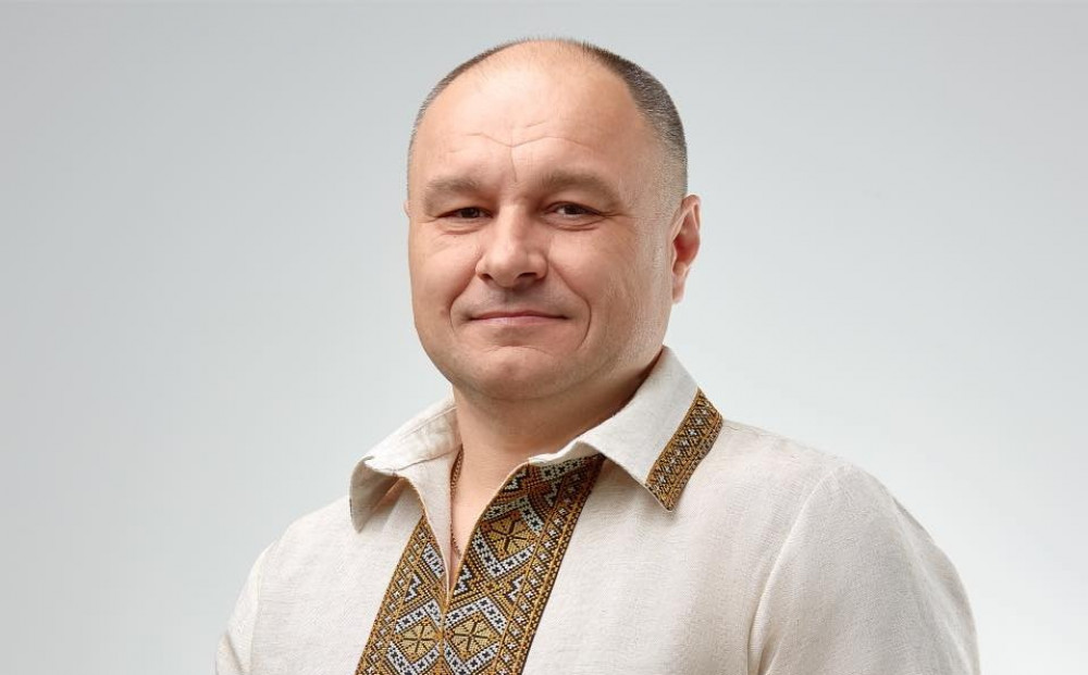 Керівник франківського КП Віталій Бурко пересів на новий автомобіль, а старий продав співмешканці – декларація