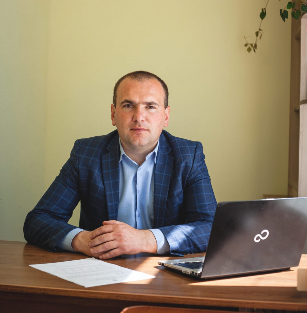 Голова Пасічнянського товариства минулого року заробив 1,3 млн. гривень і задекларував 320 тисяч готівки.
