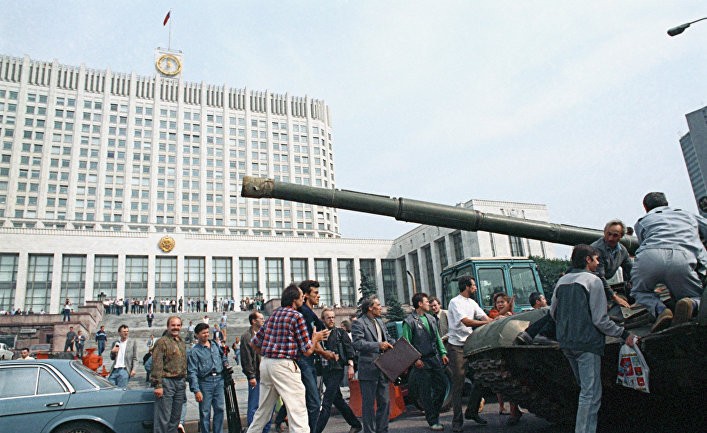 50% українців не шкодують за розпадом СРСР, 33,5% – шкодують. У Росії ситуація дзеркально протилежна, – опитування КМІС (ІНФОГРАФІКА)