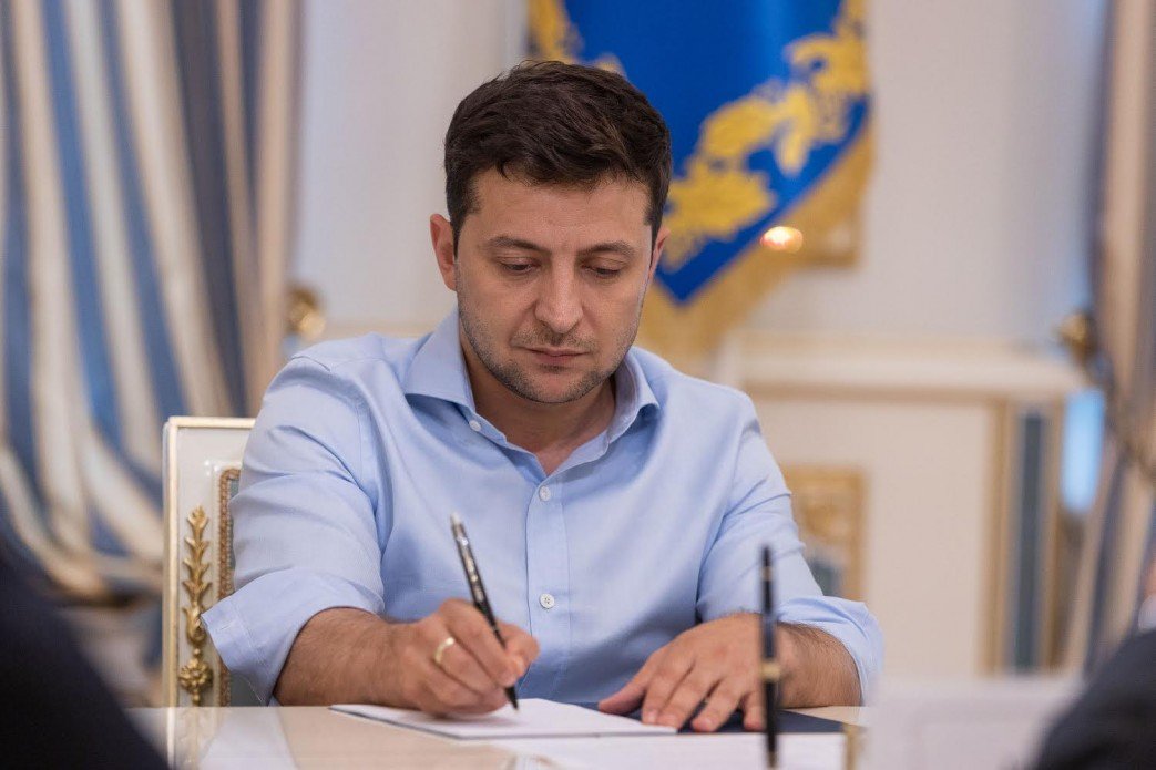 Зеленський скасував кримінальну відповідальність за водіння у нетверезому стані