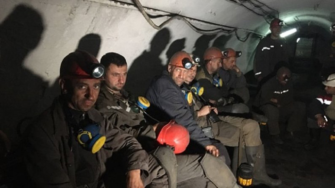 Майже 400 шахтарів оголосили підземний протест: їхні вимоги