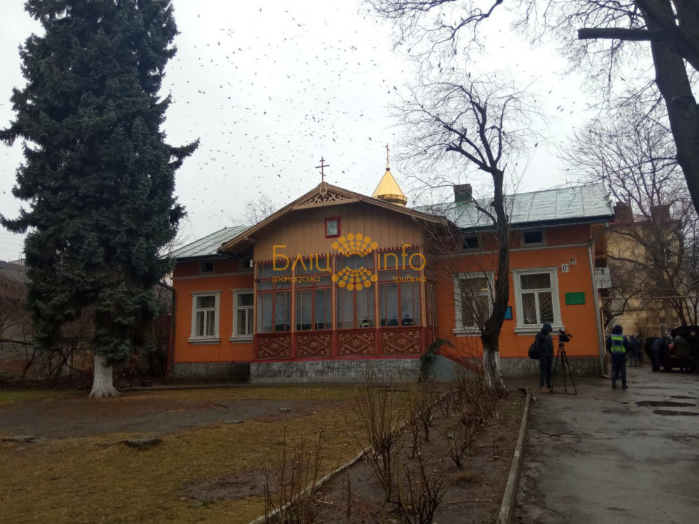 На благоустрій на Чорновола, 6 за 5,7 мільйонів претендує лише одна фірма з помилками у документах