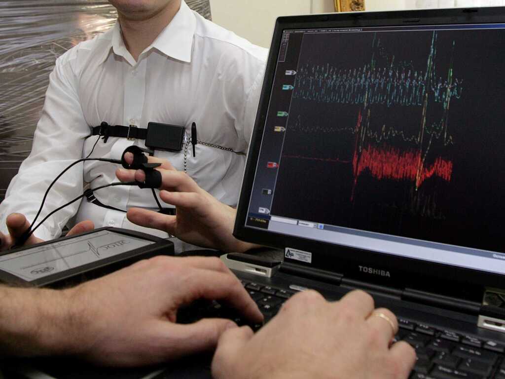 тест на детекторі брехні