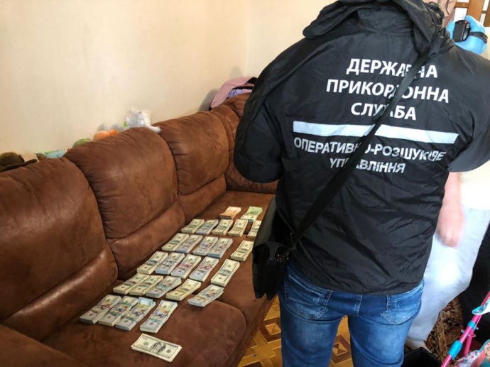 Експорт масок до Іспанії: силовики розкрили змову та показали обшуки (ФОТО+ВІДЕО)