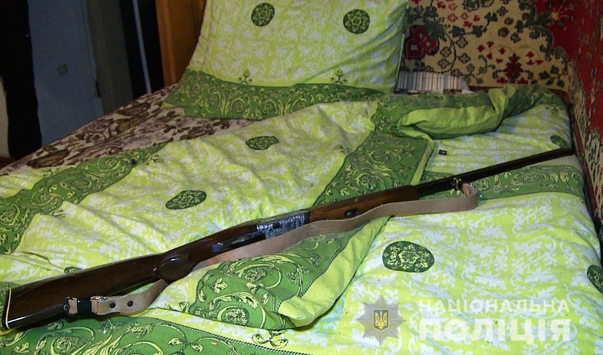 У Вінницькій обл. чоловік влаштував стрілянину і поранив чотирьох спецназівців