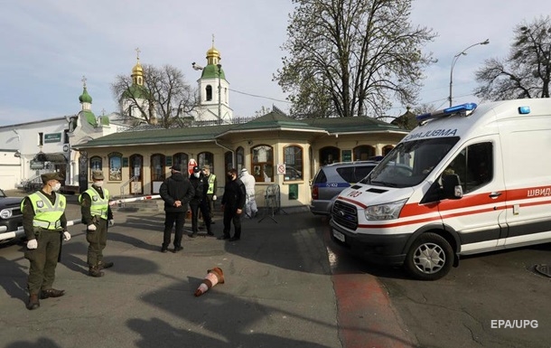 У Києво-Печерській лаврі 26 нових хворих