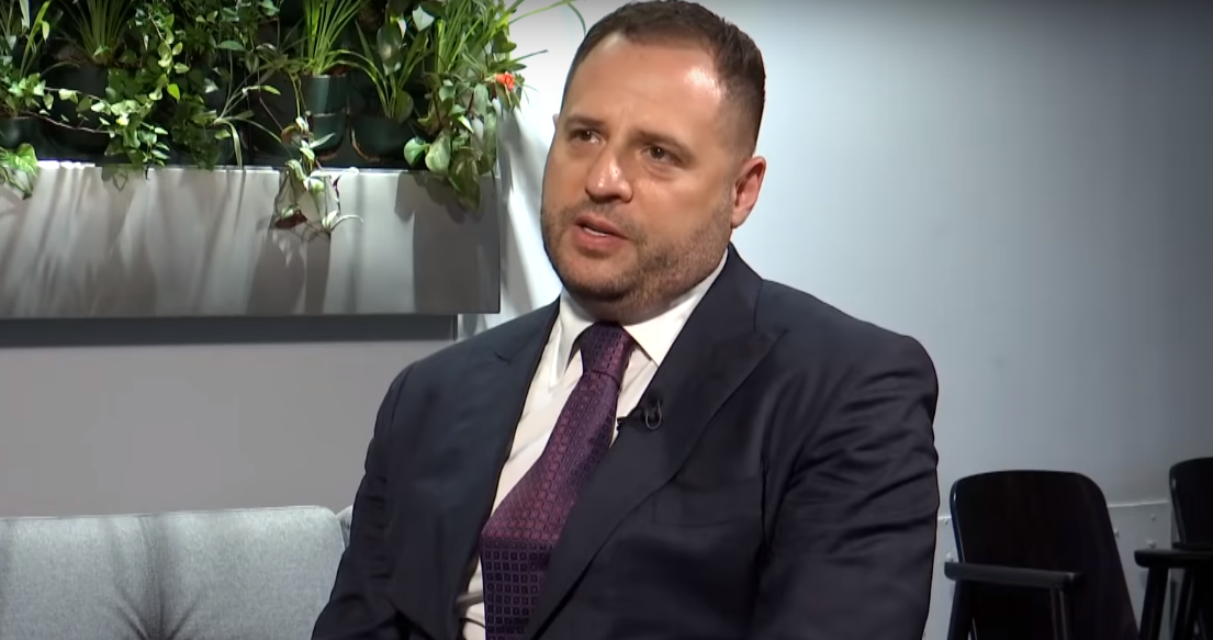 Перший брифінг на посаді керівника Офісу президента – онлайн-трансляція