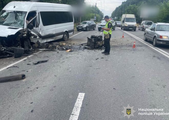 У поліції розповіли деталі масштабної ДТП із 18 постраждалими між Ямницею та Угриновим