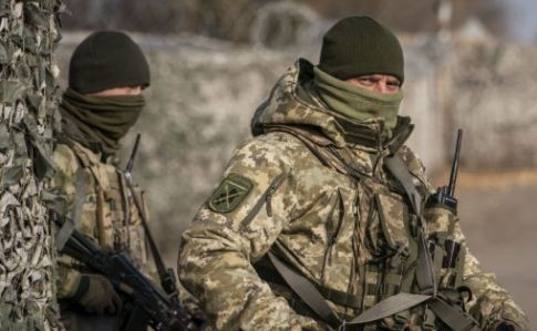 Двоє українських військових зазнали поранень через вибух на Донбасі